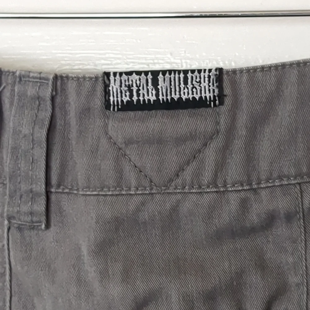 Metal Mulisha MMA Skull Chino‎ Shorts Sz 36 Gray 35